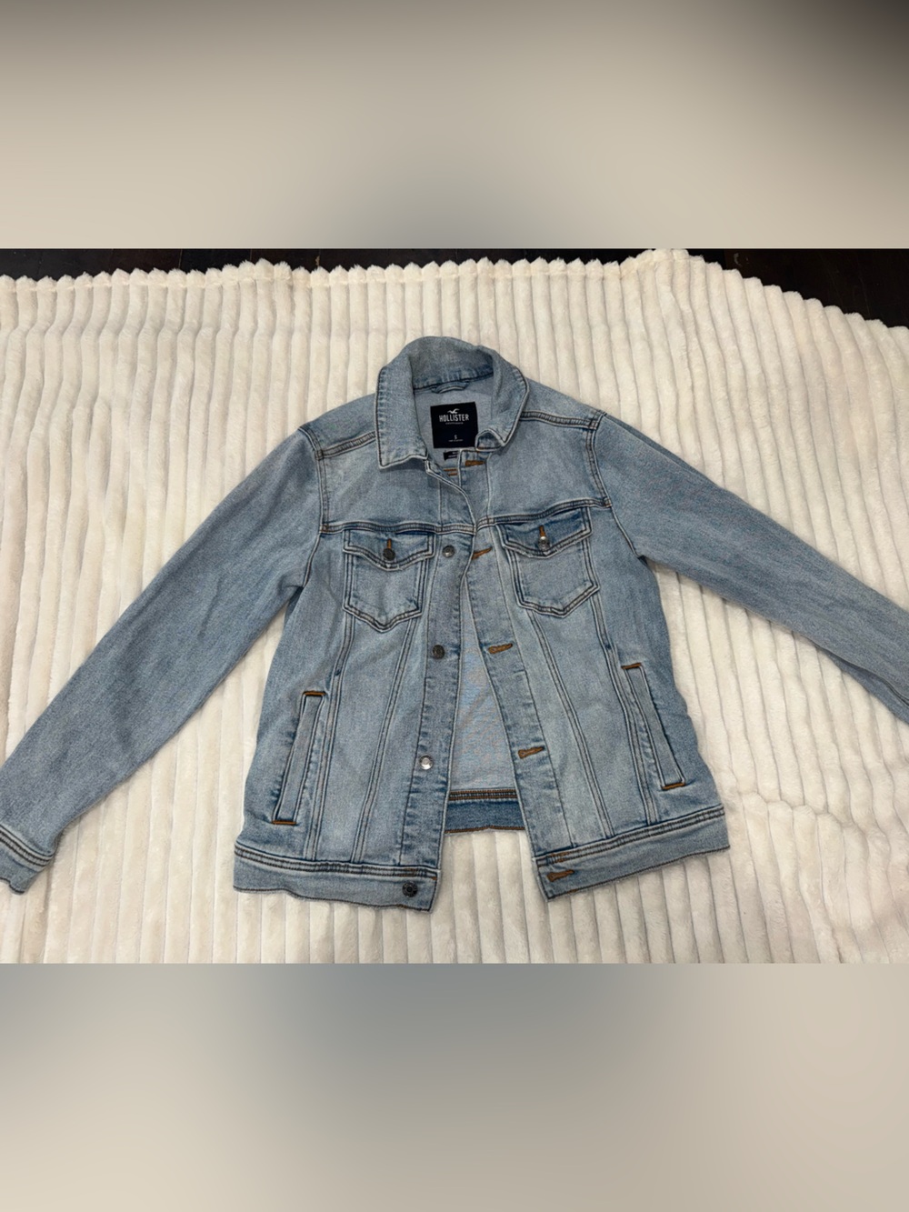 Hollister Light Blue Denim Jacket - Women's Classic Jean Coat